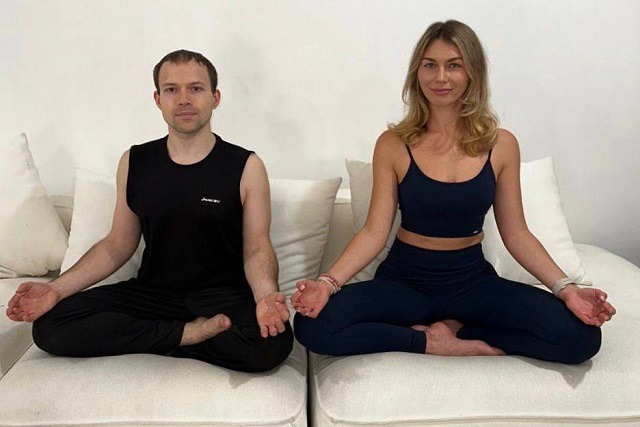 Yoga — weekend на малой йога даче с Инной Степановой и Евгением Бровенским